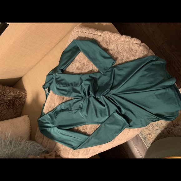 Emerald green cocktail dress - Picture 2 of 4